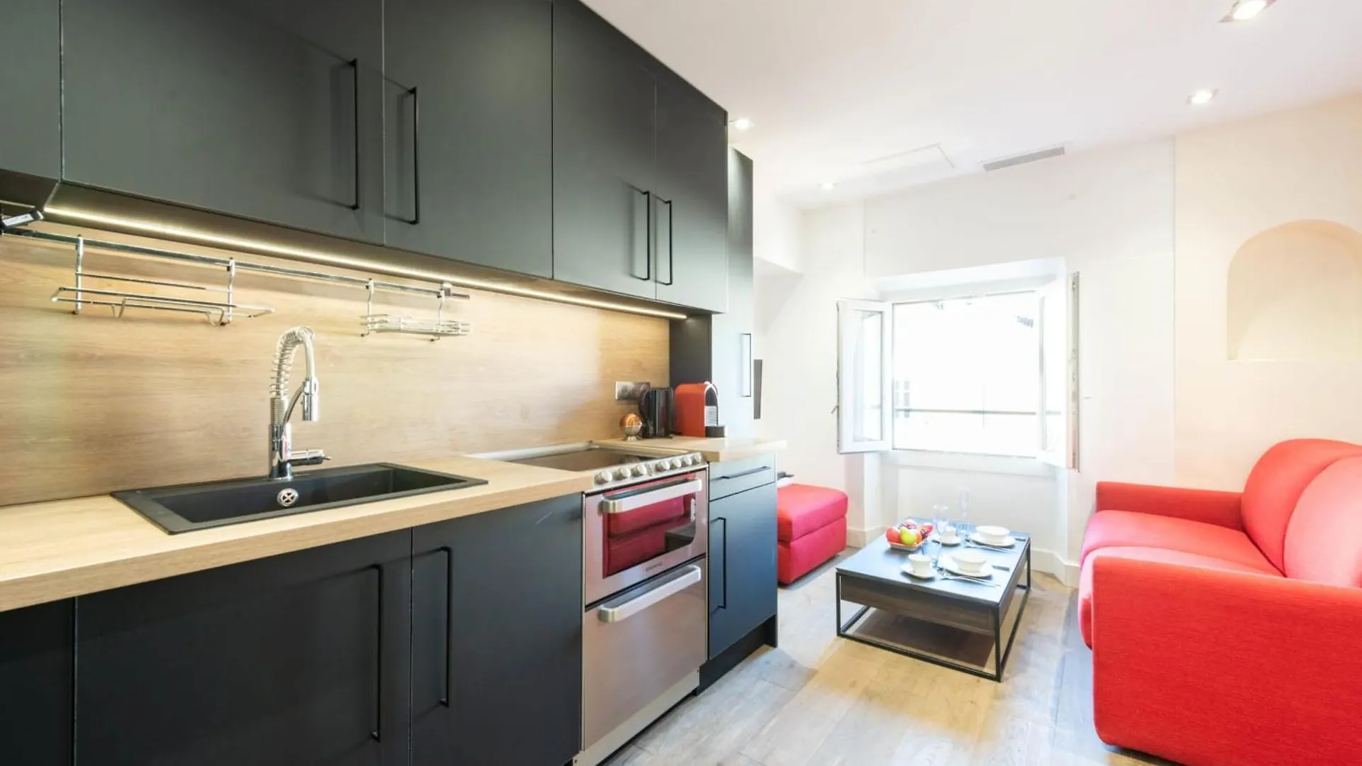 1-Br Apartment With Air Conditioning Near La Croisette 戛纳 0*,  法国